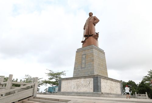 欽州港片區(qū)舉辦 網眼看欽州 港口發(fā)展變化 網媒網友參觀采訪活動